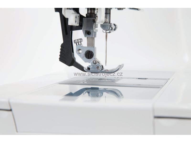 Singer Featherweight C240