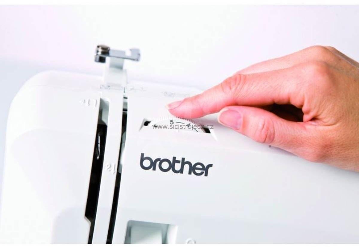 Šicí stroj Brother XN2500