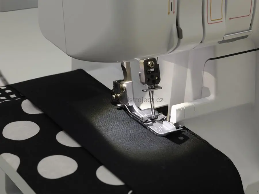 overlock Brother 2104D + sada 4 nití