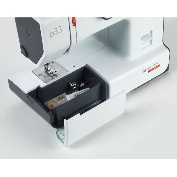 šicí stroj Bernette b 33