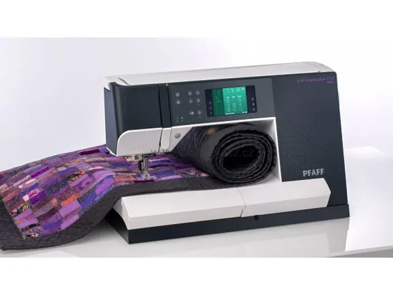 šicí stroj Pfaff Quilt Expression 720