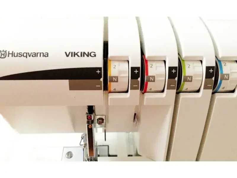 overlock Husqvarna Viking - Huskylock S 15 